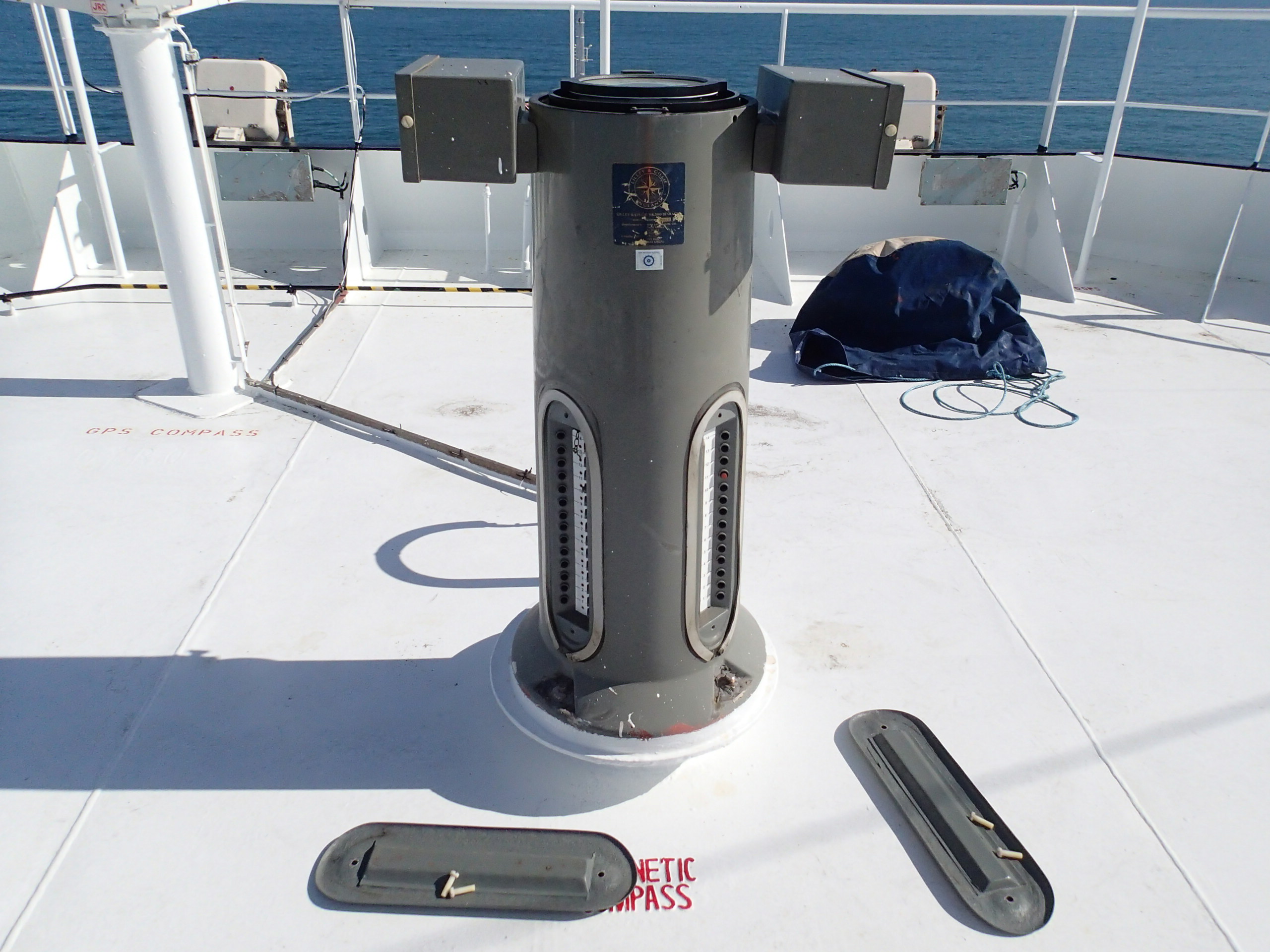 Binnacle with opened magnet compartments